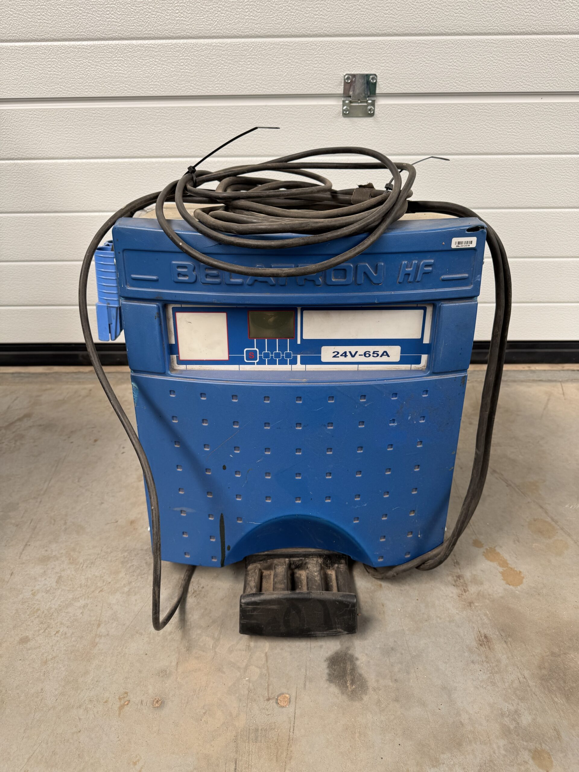 Acculader 24V 65A HF