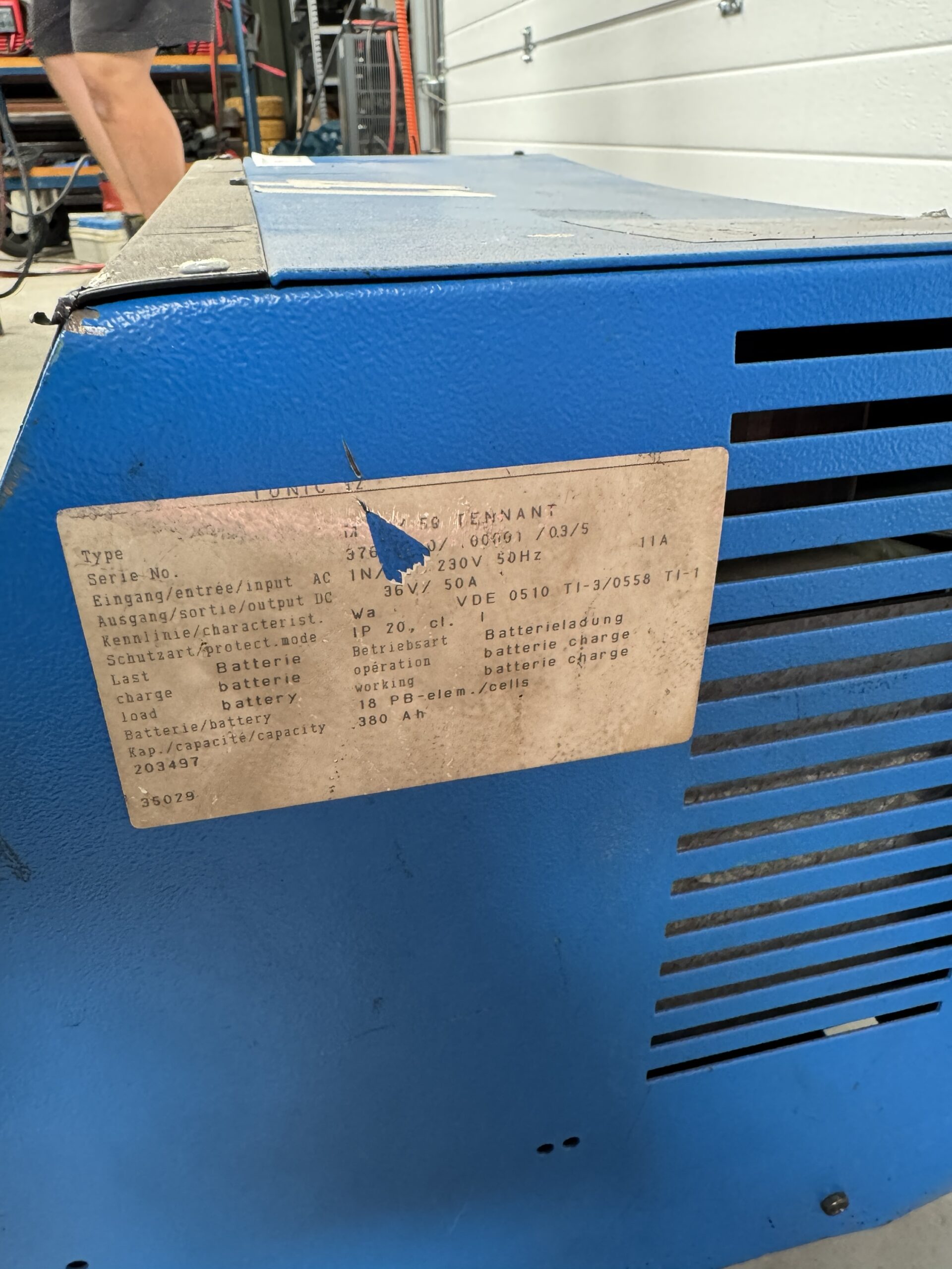 Acculader 36V 50A - Afbeelding 2