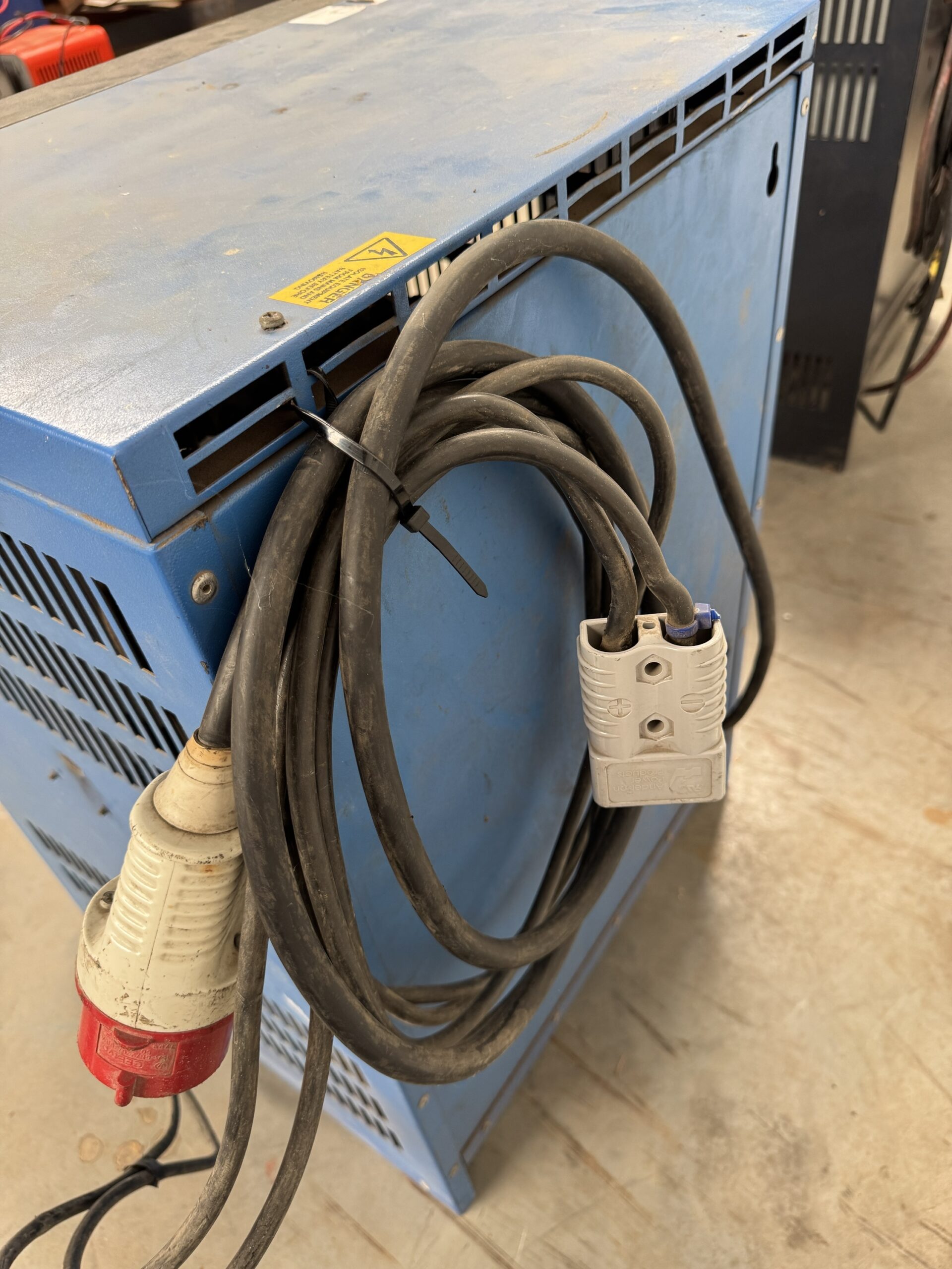 Acculader 36V 55A - Afbeelding 3