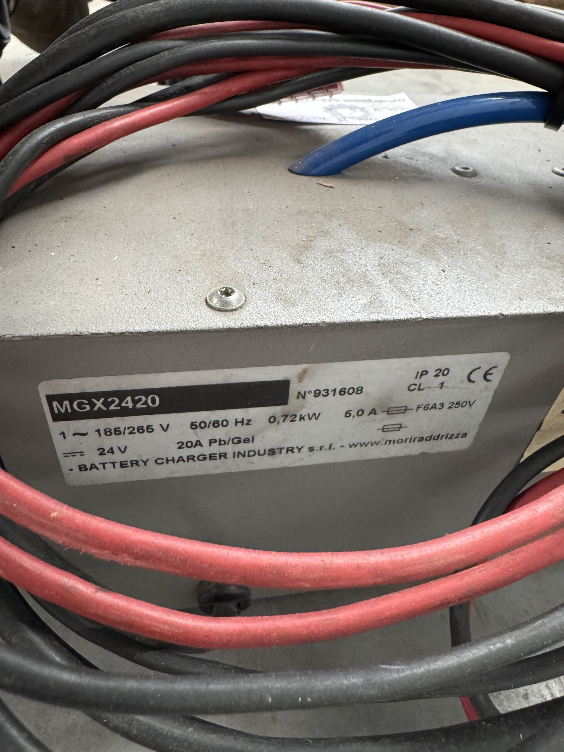 Acculader 24V 20A - Afbeelding 2
