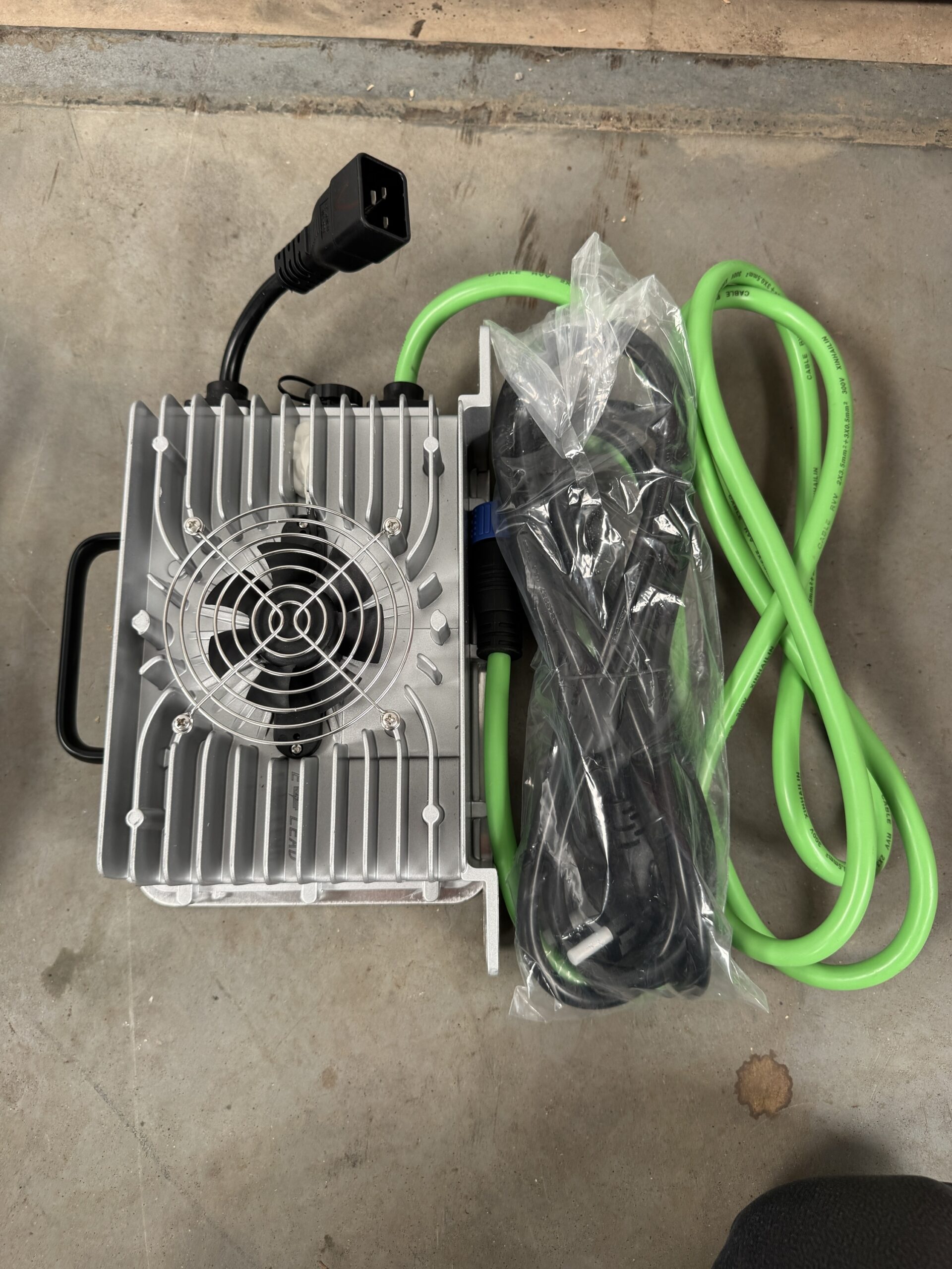 Acculader 43.5V 22A