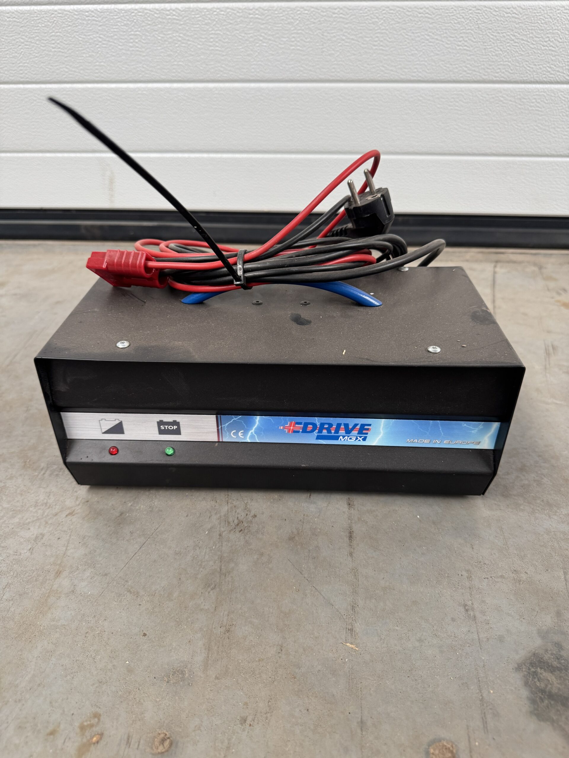 Acculader 24V 5A