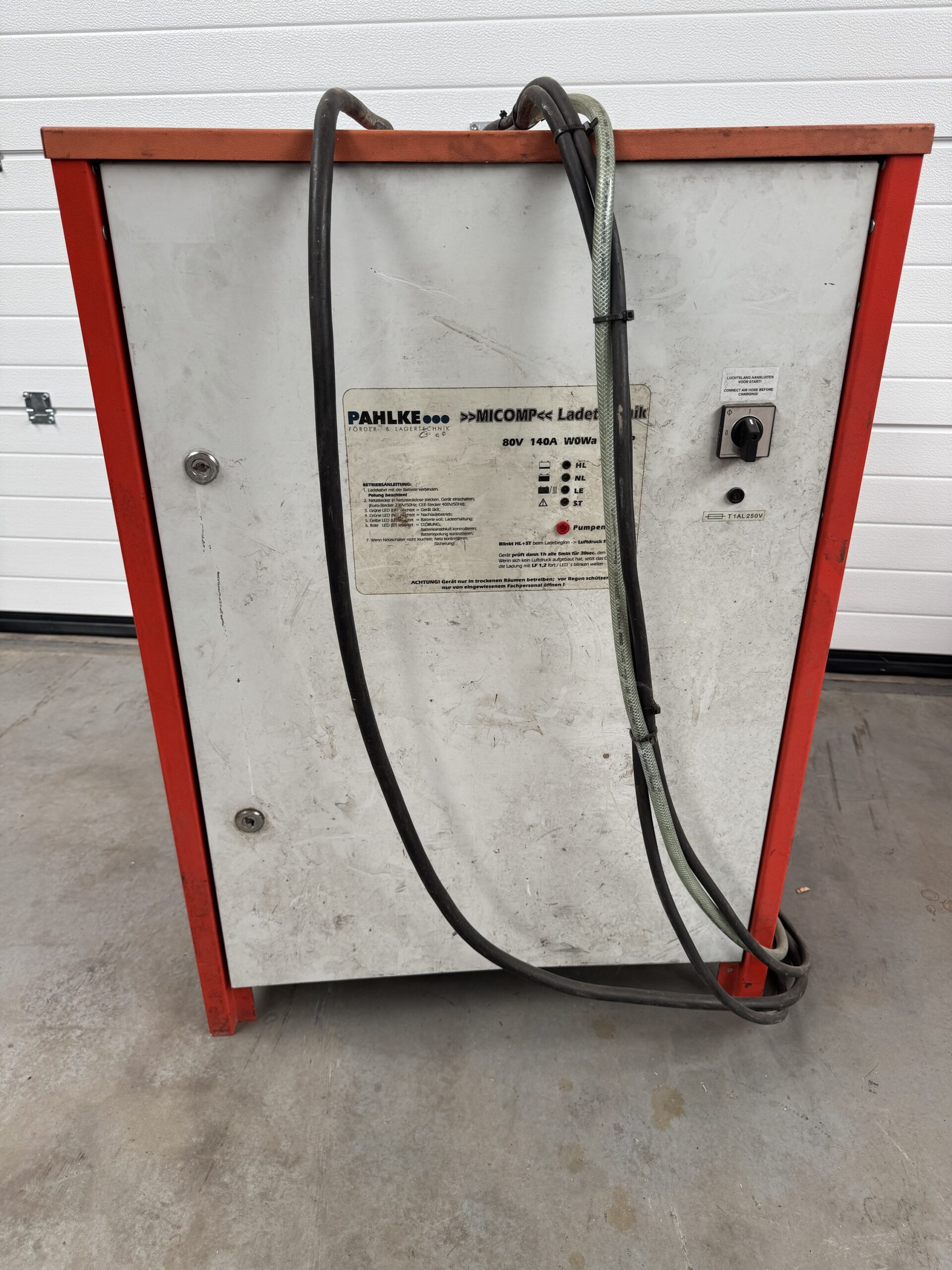 Acculader 80V 140A